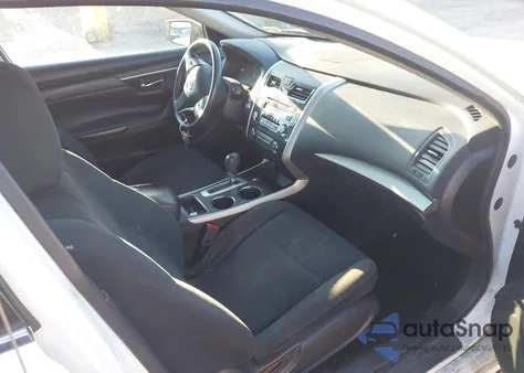 2015 Nissan Altima 2.5 S из США, поврежденный, VIN 1N4AL3AP4FN389008